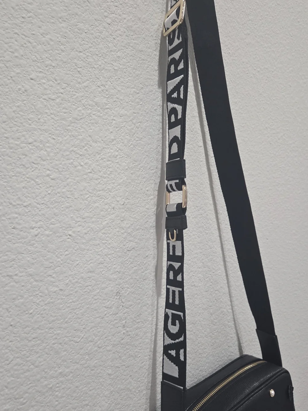 Karl Lagerfeld Black Crossbody Bag with Logo Strap Charm Pouch Pins NWT L6DEU6CJ